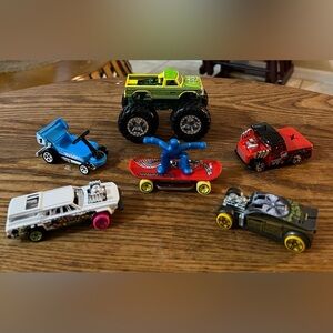 LOOSE Mattel HOT WHEELS Die Cast Cars Lot of 6 Cars